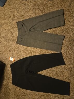 Women's size ten 2 piece pant lat wide, leg capri cabi brand